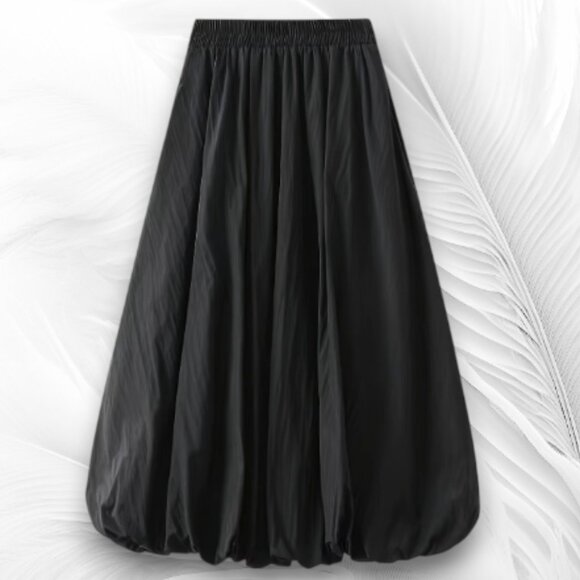 Women's Skirt with a Volume Silhouette Size: L - Picture 3 of 8